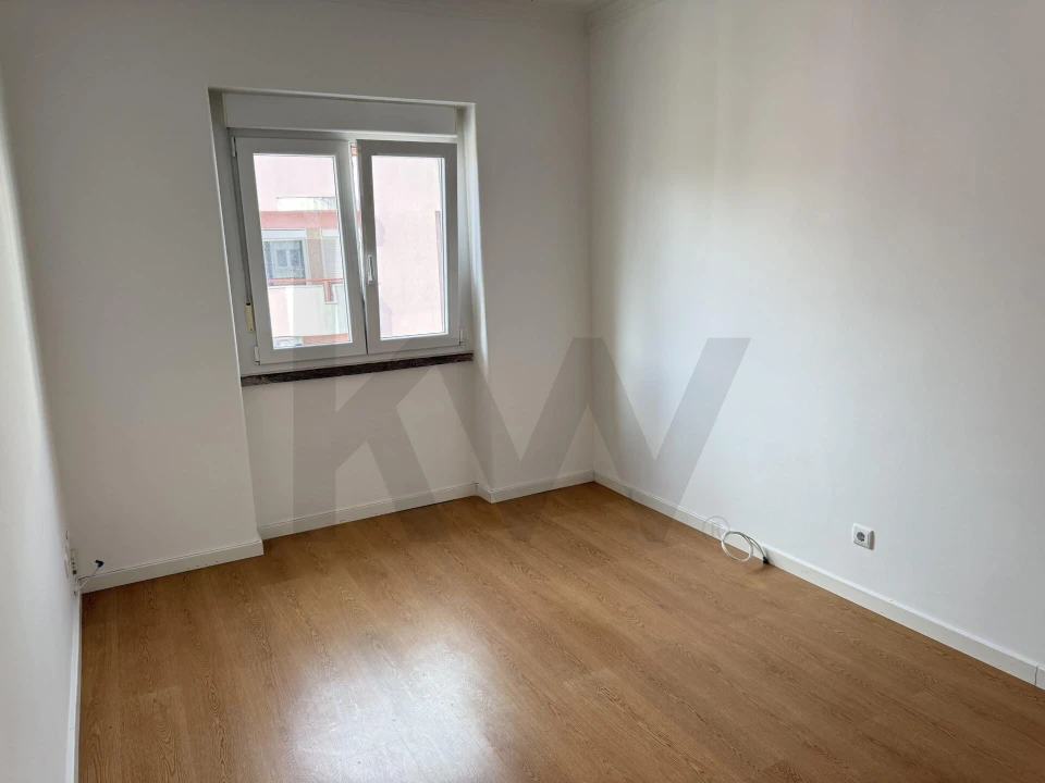 Apartamento T1 para Arrendamento em Campo de Ourique Foto 22