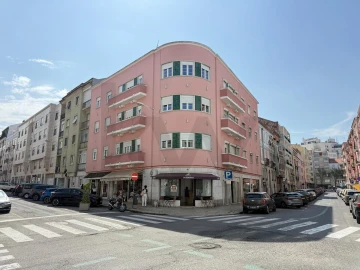 Apartamento T3 para Arrendamento em Campo de Ourique