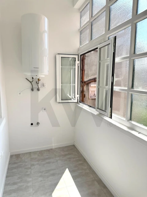Apartamento T3 para Arrendamento em Campo de Ourique