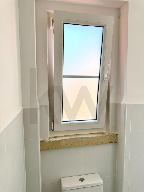 Apartamento T3 para Arrendamento em Campo de Ourique