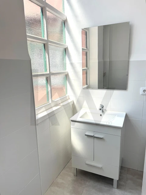Apartamento T3 para Arrendamento em Campo de Ourique