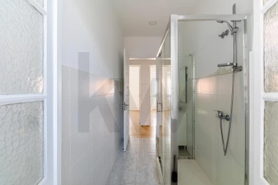 Apartamento T3 para Arrendamento em Campo de Ourique