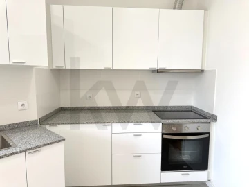 Apartamento T3 para Arrendamento em Campo de Ourique