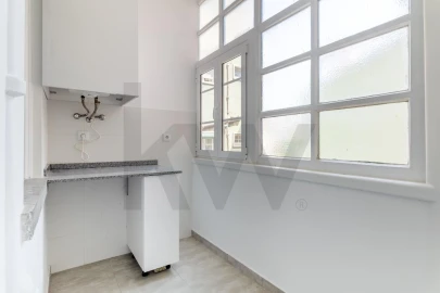 Apartamento T3 para Arrendamento em Campo de Ourique