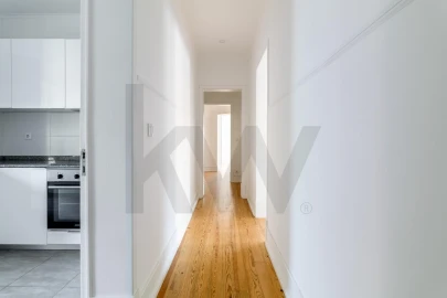 Apartamento T3 para Arrendamento em Campo de Ourique