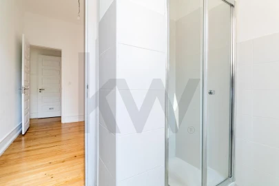 Apartamento T3 para Arrendamento em Campo de Ourique