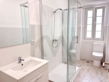 Apartamento T3 para Arrendamento em Campo de Ourique