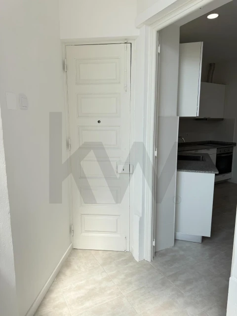 Apartamento T3 para Arrendamento em Campo de Ourique
