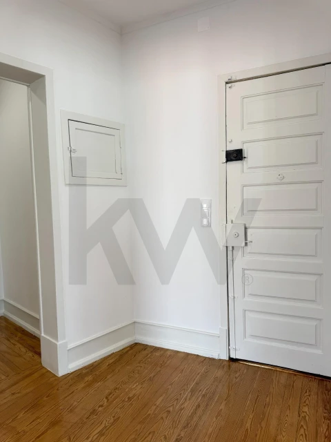 Apartamento T3 para Arrendamento em Campo de Ourique