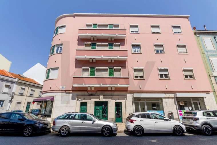 Apartamento T3 para Arrendamento em Campo de Ourique Foto 25