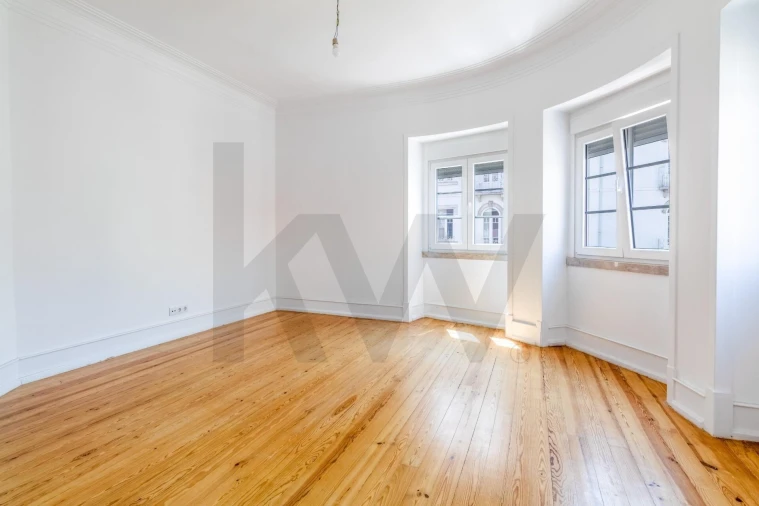 Apartamento T3 para Arrendamento em Campo de Ourique Foto 27