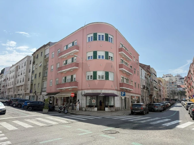 Apartamento T3 para Arrendamento em Campo de Ourique