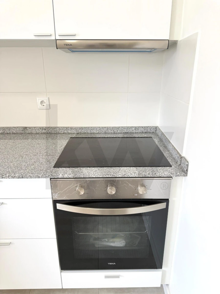 Apartamento T3 para Arrendamento em Campo de Ourique Foto 46
