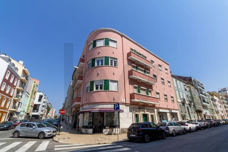 Apartamento T3 para Arrendamento em Campo de Ourique Foto 26