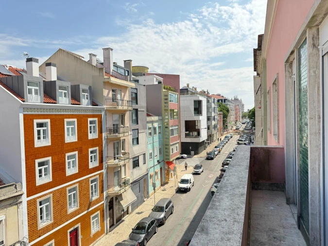 Apartamento T3 para Arrendamento em Campo de Ourique Foto 12