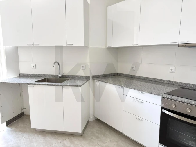 Apartamento T3 para Arrendamento em Campo de Ourique Foto 42