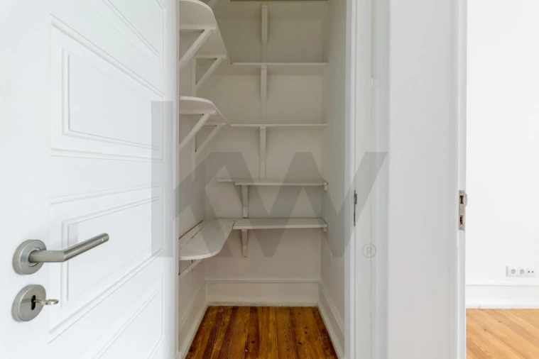 Apartamento T3 para Arrendamento em Campo de Ourique Foto 15