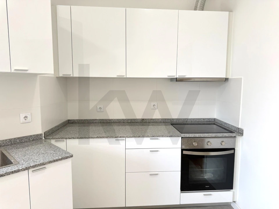 Apartamento T3 para Arrendamento em Campo de Ourique Foto 44