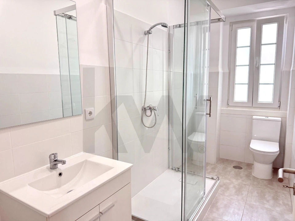 Apartamento T3 para Arrendamento em Campo de Ourique Foto 27