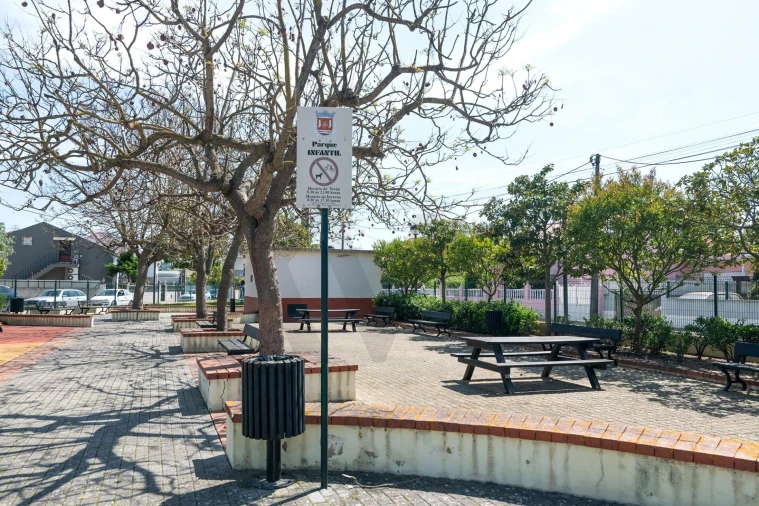 Moradia T3 para Venda em Santo Antão e São Julião do Tojal Foto 15