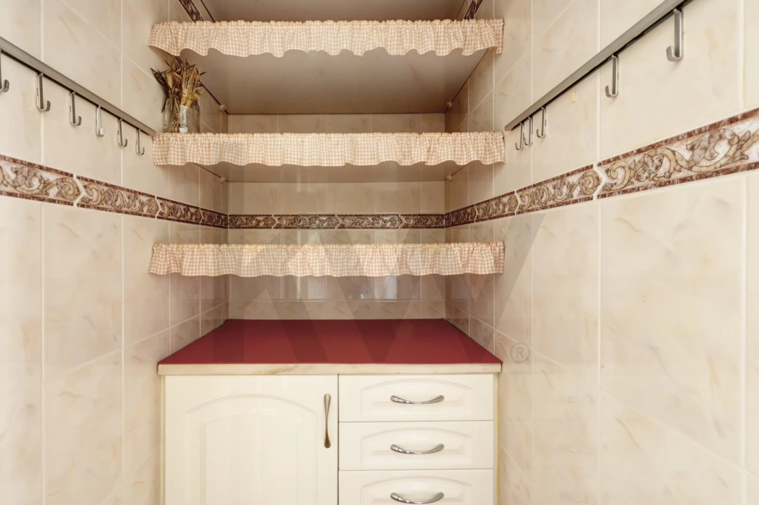 Apartamento T4 para Venda em Queluz e Belas Foto 6