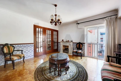 Apartamento T4 para Venda em Queluz e Belas