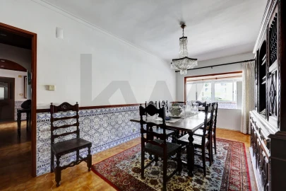 Apartamento T4 para Venda em Queluz e Belas