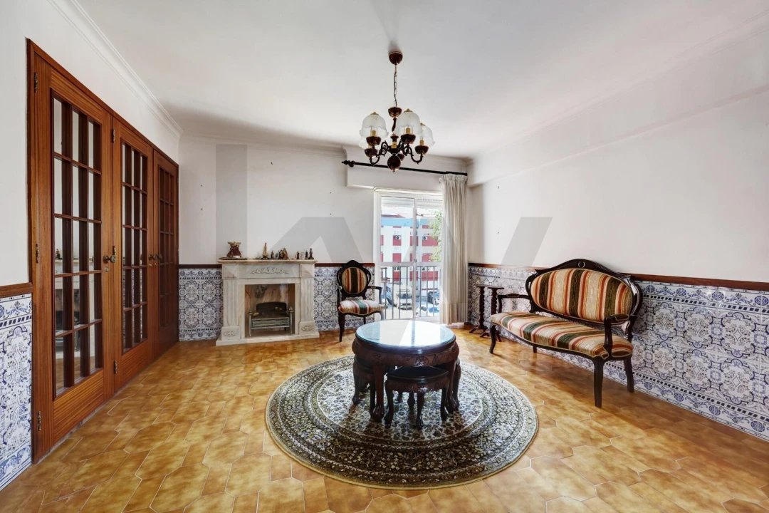 Apartamento T4 para Venda em Queluz e Belas Foto 14