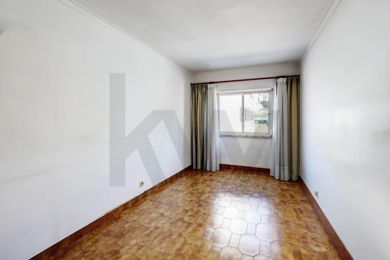Apartamento T4 para Venda em Queluz e Belas Foto 18