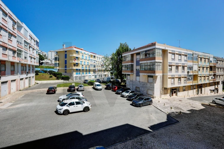 Apartamento T4 para Venda em Queluz e Belas Foto 28