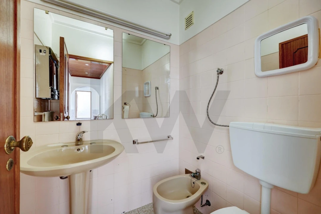 Apartamento T4 para Venda em Queluz e Belas Foto 17