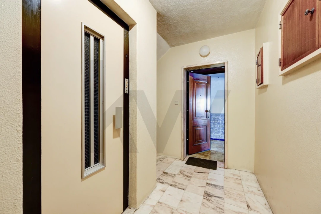 Apartamento T4 para Venda em Queluz e Belas Foto 33