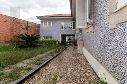 Moradia T4 para Venda em Canelas