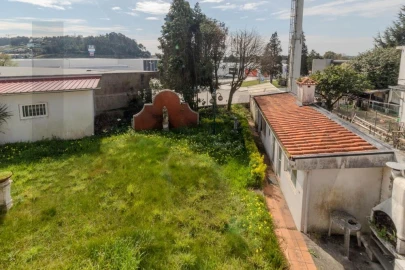 Moradia T4 para Venda em Canelas