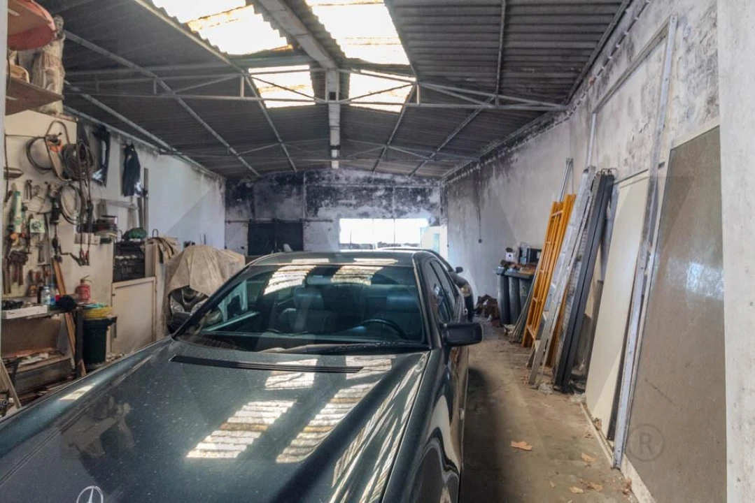 Moradia T4 para Venda em Canelas Foto 34