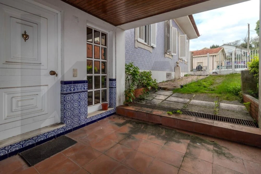 Moradia T4 para Venda em Canelas Foto 5