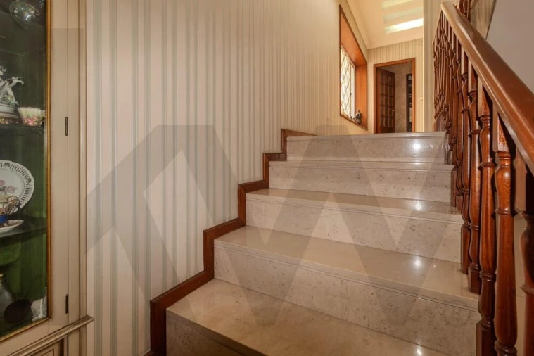 Moradia T4 para Venda em Canelas Foto 15