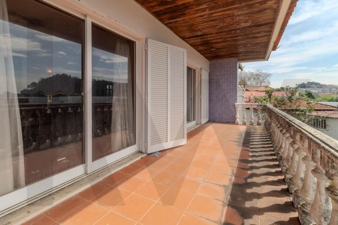 Moradia T4 para Venda em Canelas Foto 28