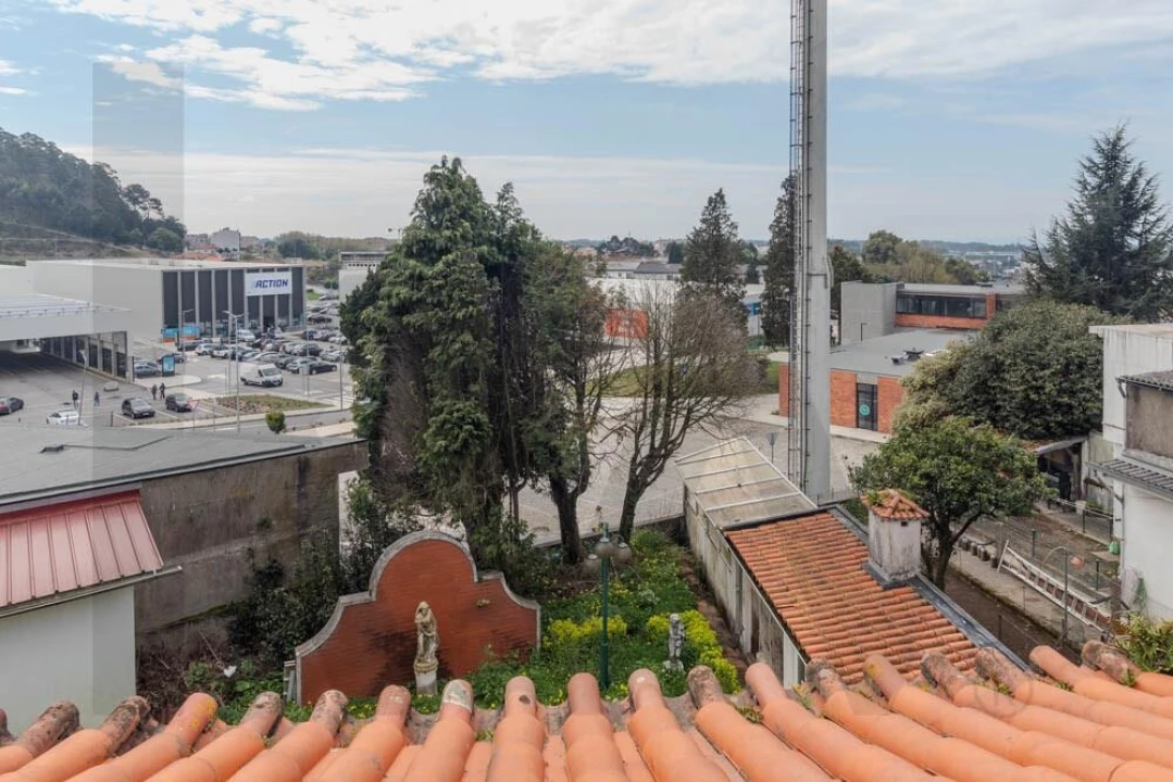 Moradia T4 para Venda em Canelas Foto 20