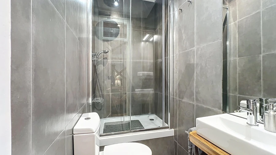 Apartamento T3 para Venda em Santo António Foto 13