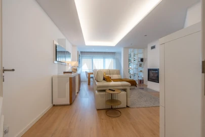 Apartamento T3 para Venda em Sé Nova, Santa Cruz, Almedina e São Bartolomeu