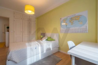 Apartamento T3 para Venda em Sé Nova, Santa Cruz, Almedina e São Bartolomeu