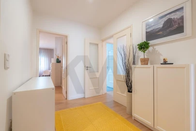 Apartamento T3 para Venda em Sé Nova, Santa Cruz, Almedina e São Bartolomeu