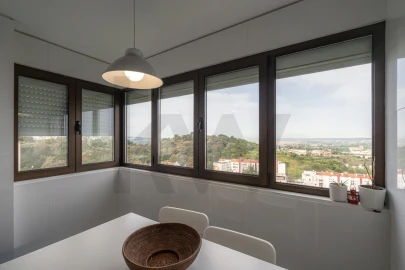 Apartamento T3 para Venda em Sé Nova, Santa Cruz, Almedina e São Bartolomeu