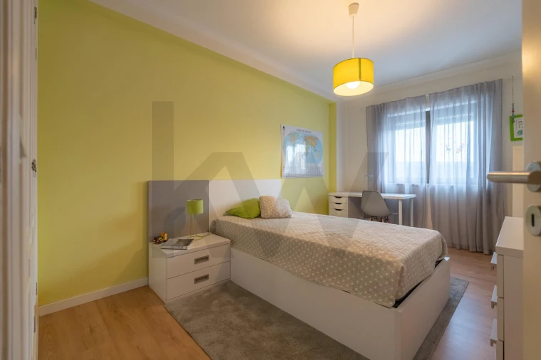 Apartamento T3 para Venda em Sé Nova, Santa Cruz, Almedina e São Bartolomeu Foto 14