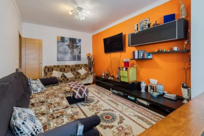 Apartamento T3 para Venda em Laranjeiro e Feijó