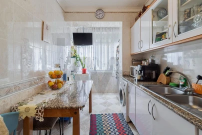 Apartamento T3 para Venda em Laranjeiro e Feijó