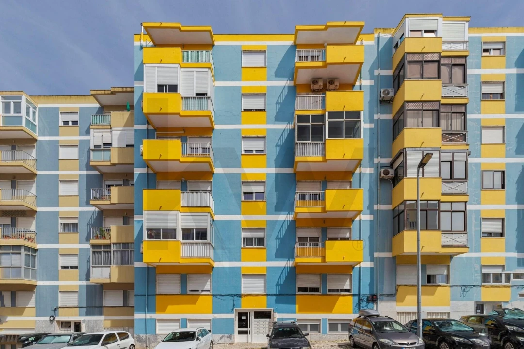 Apartamento T3 para Venda em Laranjeiro e Feijó Foto 1
