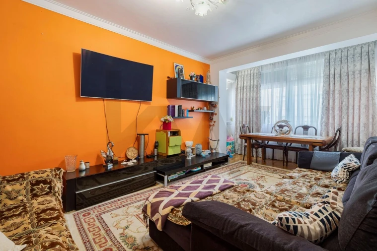 Apartamento T3 para Venda em Laranjeiro e Feijó Foto 4