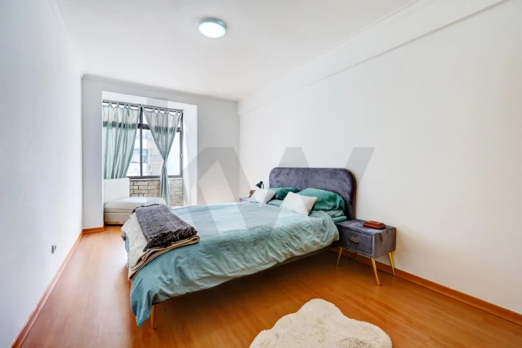 Apartamento T2 para Venda em Rio de Mouro Foto 22